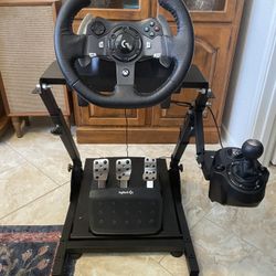 Logitech G920 Racing Wheel Bundle for Xbox