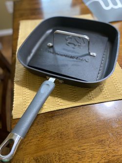 Pampered Chef Grill Pan and Press