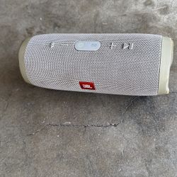 Used JBL Charge 3 BT Speaker 