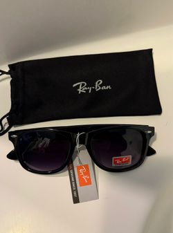 Ray Ban sunglasses 🕶️