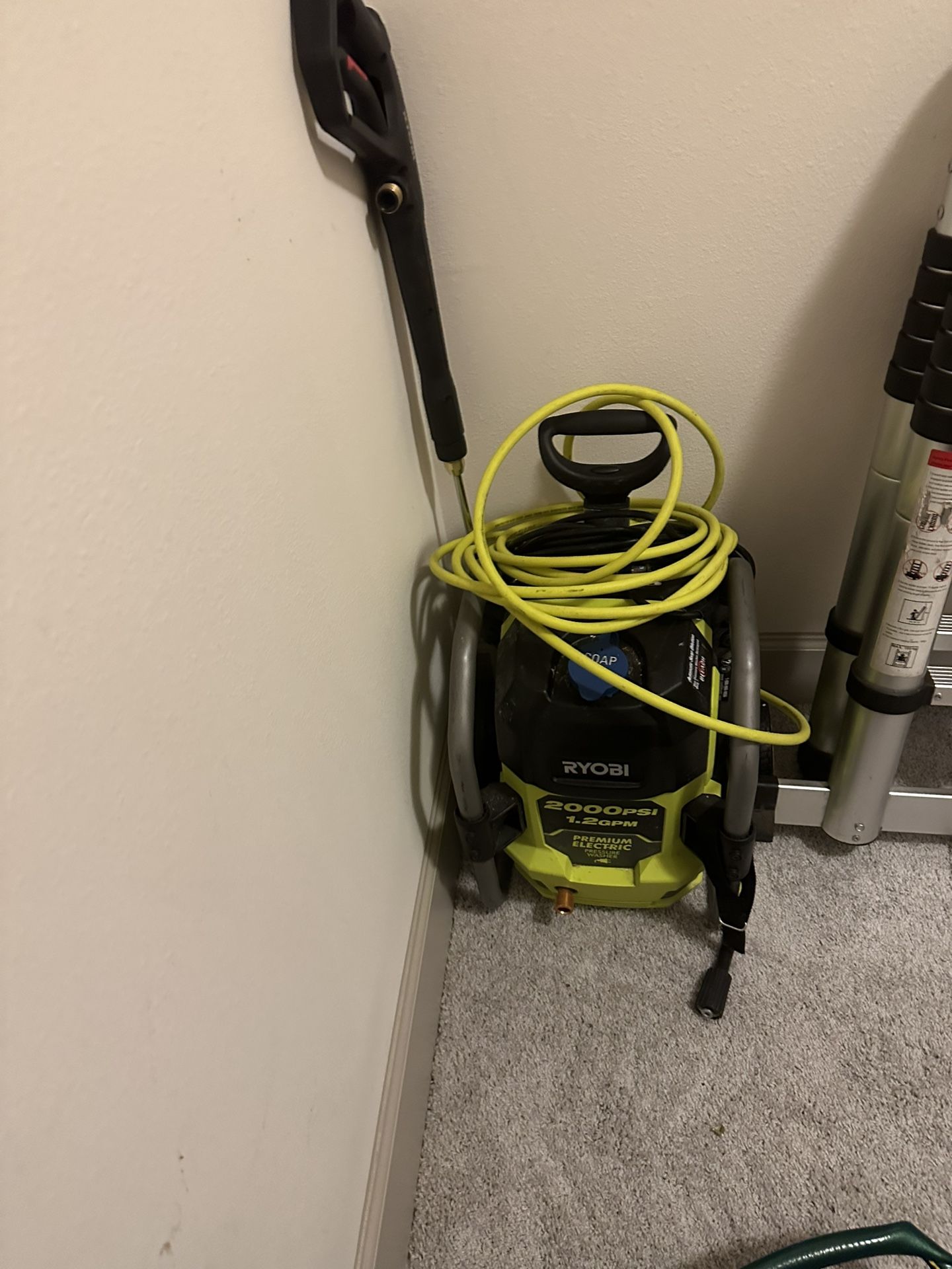 Pressure washer ryobi 2000 psi 1.2 gpm