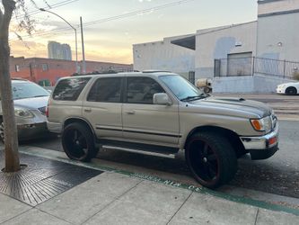 Toyota 4 runner