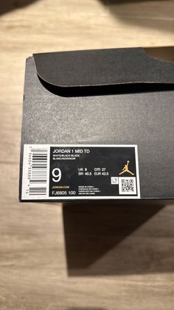 Men’s Jordan 1 MID TD - Size 9