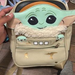 baby yoda backpack 