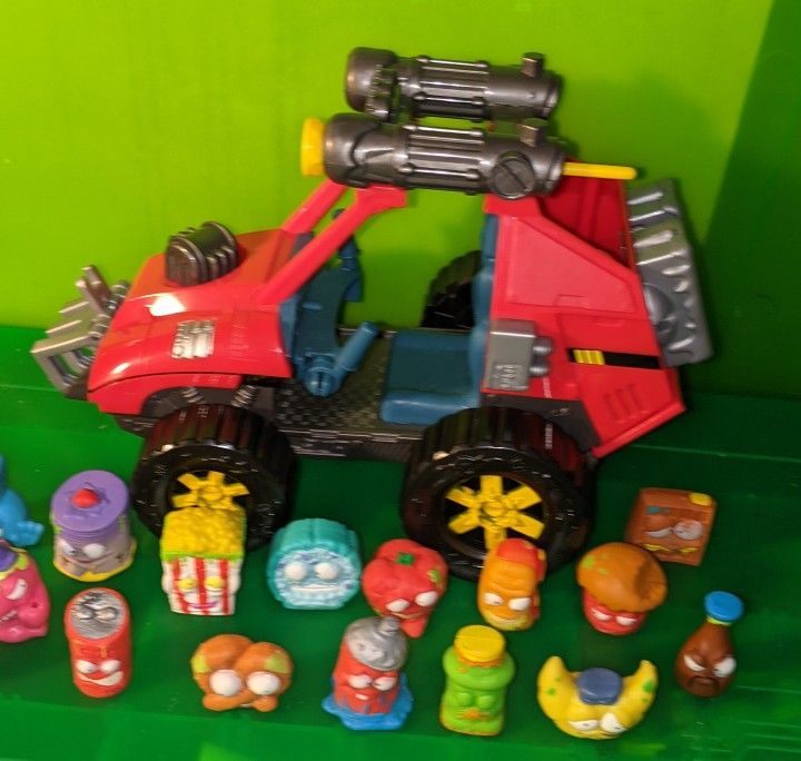 Moose Toys Grossery Gang Figures And Vehicle
