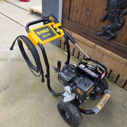 Dewalt 3600psi Gas Pressure Washer 