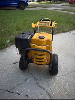 COMMERCIAL Pressure Washer DeWalt 3800 psi 4.0GPM