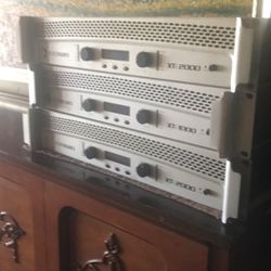 CROWN AMPLIFIER XTI 2000  DUAL PORT SUPER POWERFUL AMP IN GREAT WORKING ORDER  