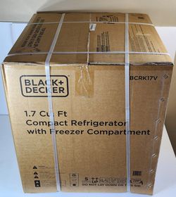 BLACK+DECKER BCRK17V Compact Refrigerator Energy Star Single Door Mini  Fridge, 1.7 Cubic Ft., VCM & BCRK17V Compact Refrigerator Energy Star  Single
