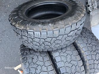 4 Used Tires Lt35x12.50r18 Toyo AT111 Open country $320.00