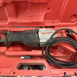 Milwaukee 12 Amp SAWZALL Reciprocating Saw with Case