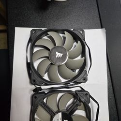 2Corsair 120mm Fans 4pin