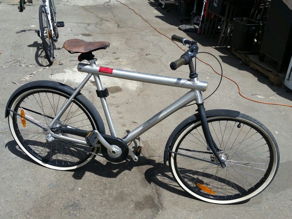 Vanmoof 3 Speed bike "PARTS OR REPAIR "