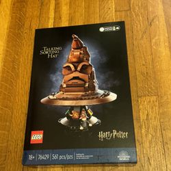 Lego Harry Potter TALKING SORTING HAT (76429) Brand new