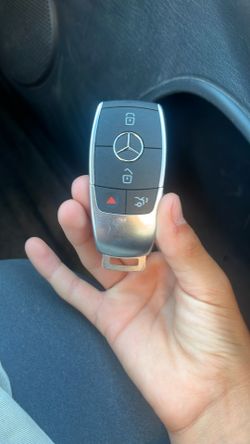 Mercedes key 