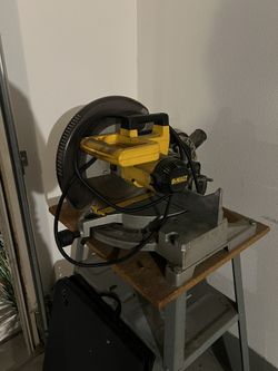Dewalt Saw