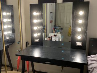 Custom vanity mirror, follow instagram @jandsvanity for your very own custom vanity