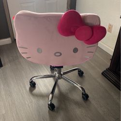 Hello Kitty Pink Chair 