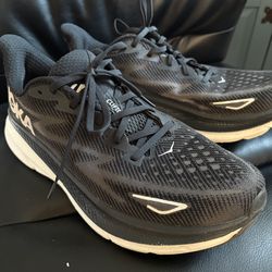 Hoka Clifton 9
