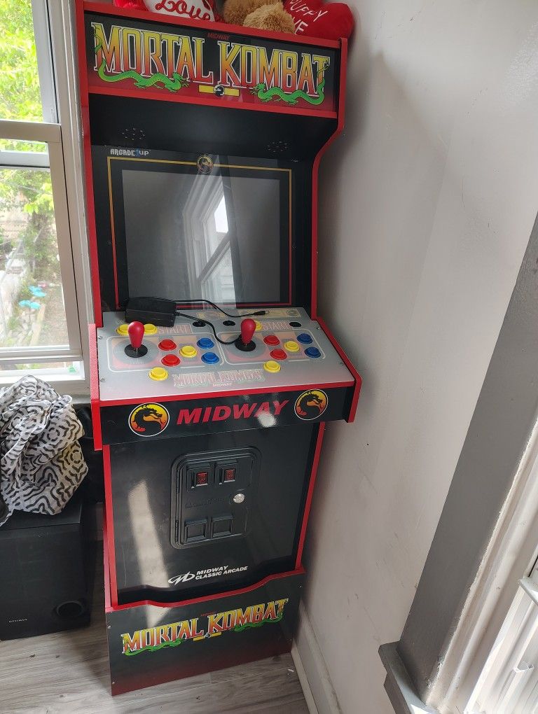 Mortal Kombat Arcade Game