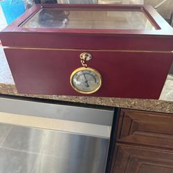 New Berkeley 100 Ct. Humidor W/ Glass Top & External Hygrometer