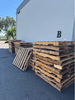 wood pallets $3 each