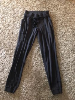 Lululemon joggers