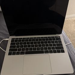 Apple Macbook Air 2019 Silver
