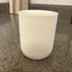 Cream Ribbed Toothbrush Or Makeup Brush Holder