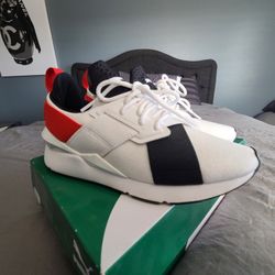 PUMA WHITE/BLACK HIBISCUS