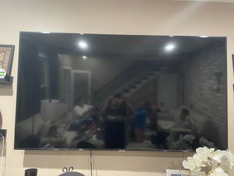 70 inch Samsung screen tv