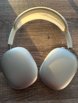 AirPods Max Starlight