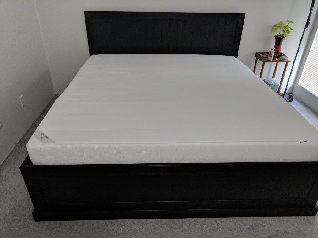 Ramkoers constante Vergelijkbaar Reduced price** Ikea Sultan flokenes semi-firm memory foam king mattress  for sale (Frame is sold) for Sale in Redmond, WA - OfferUp