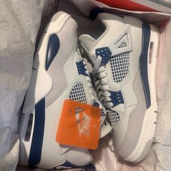 Jordan 4 Retro ‘Military Blue’