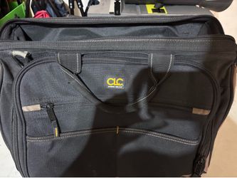 CLC 55 Plus Pockets Tool Bag