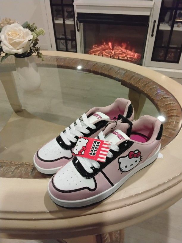 Hello Kitty Shoes