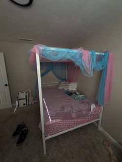 Full size CANOPY BED FRAME