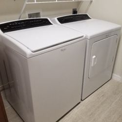 Whirlpool Washer And Dryer 
