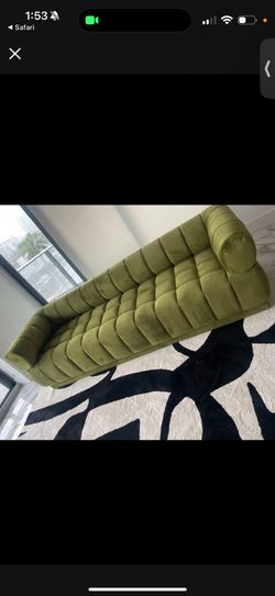 Tuffed Sofa