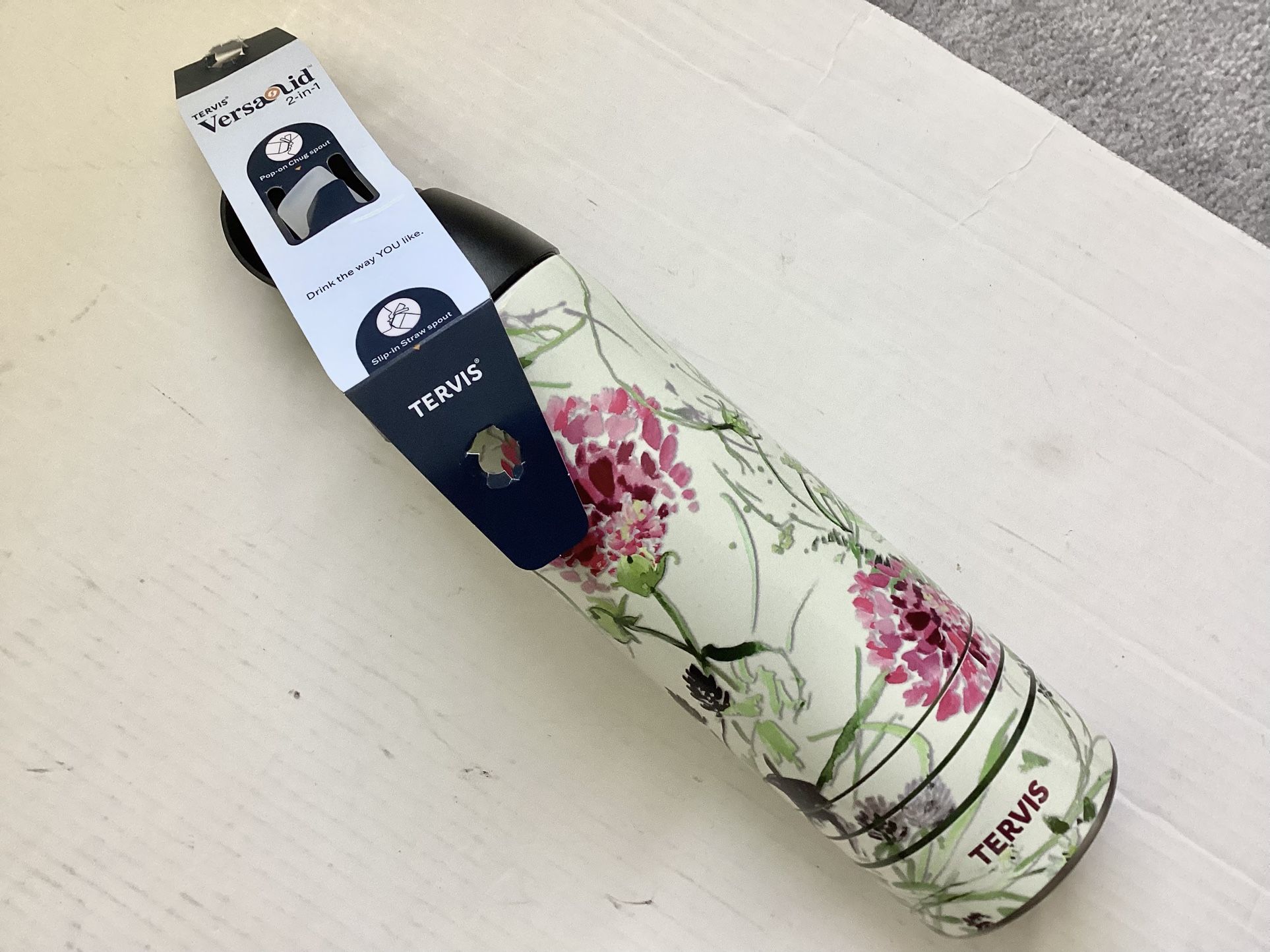 NEW Tervis Venture Water Bottle 26 oz. Insulated Stainless Steel Tumbler Summer Garden Pattern