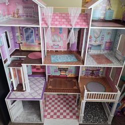 Kid Kraft Doll House