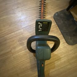 Black & Decker Saw 