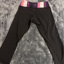 Lululemon Size 4 Capri Leggings 