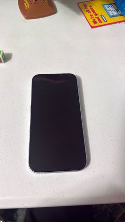 iPhone 15 128GB