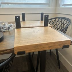 12” x 12” Shelves With Metal Brackets 