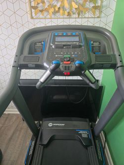 Horizon 7.0 AT Folding Treadmill