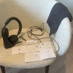 Dell Pro Plus Wireless ANC Headset WL5024 Charging Stand 