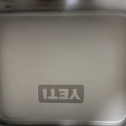 Yeti Daytrip Lunchbox