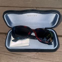 Gucci sunglasses 
