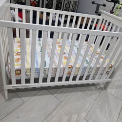 Crib with Mattress